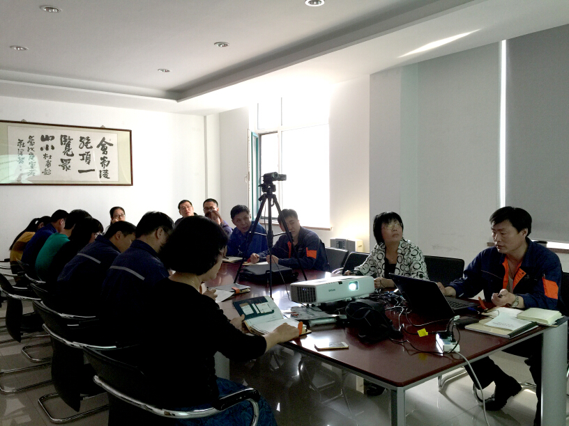 由安全裝備部副總進行培訓(xùn)