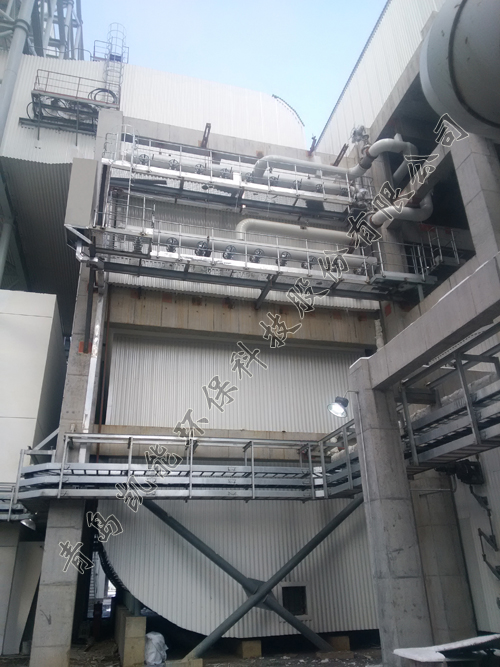 百萬低溫省煤器現場